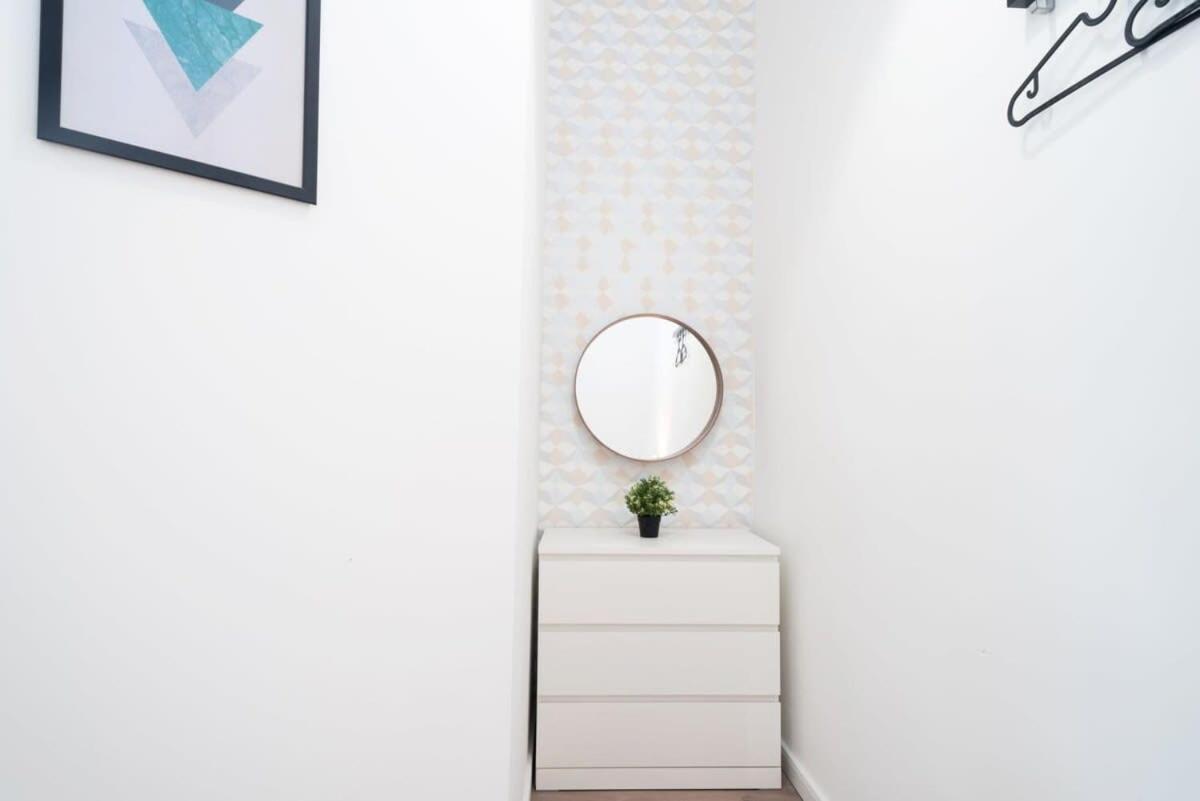 Large Apartment At Perfect Central Location Budapest Ngoại thất bức ảnh