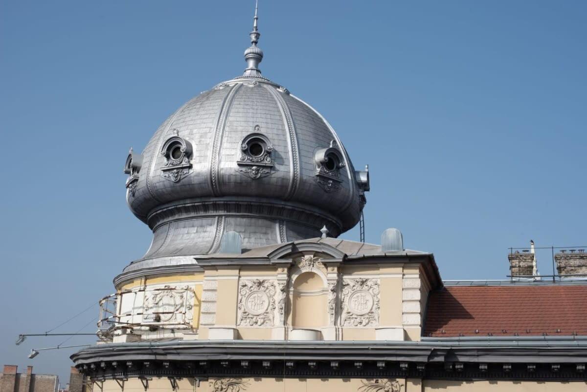 Large Apartment At Perfect Central Location Budapest Ngoại thất bức ảnh